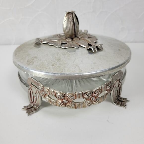 Vintage Rodney Kent Divided Glass Dish Hand Wrought Aluminum Floral Tulip Cover - Picture 12 of 16